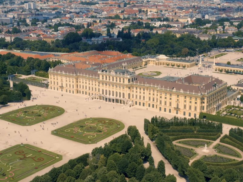 palata šebrun u beču